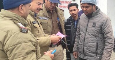 पुलिस ने चलाया सत्यापन अभियान , कार्यवाही कर वसूला जुर्माना