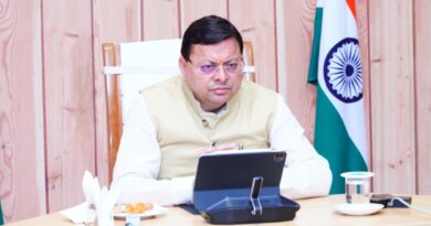 धामी ने उच्चाधिकारियों के साथ की समीक्षा बैठक, दिए सख्त निर्देश