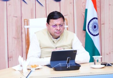 धामी ने उच्चाधिकारियों के साथ की समीक्षा बैठक, दिए सख्त निर्देश