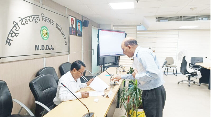 एमडीडीए में समाधान दिवस आयोजित, जन शिकायतों के त्वरित निस्तारण के दिए निर्देश