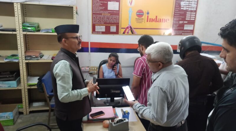 15 अगस्त तक करा लें गैस कनेक्शन की ई-केवाईसी, वरना सिलेंडर सप्लाई में आ सकती है दिक्कत