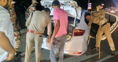 एसएसपी देहरादून के निर्देशों पर सम्पूर्ण जनपद में दून पुलिस द्वारा लगातार चलाया जा रहा सघन चेकिंग अभियान