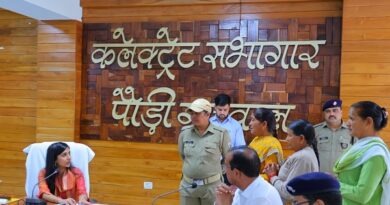 जनता मिलन बना समस्याओं के समाधान का प्रभावी मंच, शिकायतों पर तत्काल कार्रवाई से लोगों को मिल रही राहत