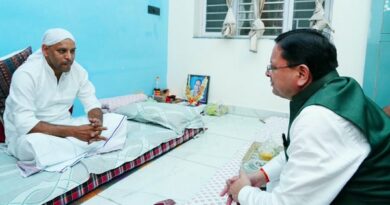मनोज झा और विमल पुरवाल की माताओं के निधन पर सीएम धामी ने जताया शोक