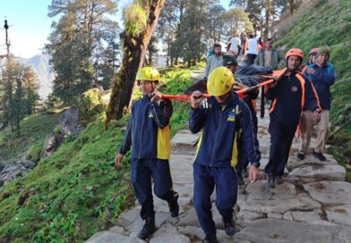 चोपता-तुंगनाथ पैदल मार्ग पर गहरी खाई में गिरी महिला, एसडीआरएफ ने किया शव बरामद