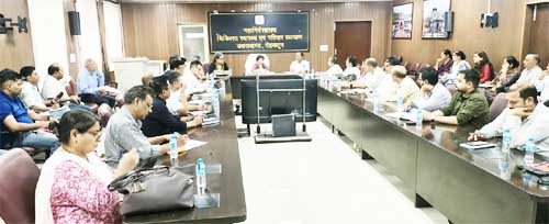 महानिदेशक ने स्वास्थ्य महानिदेशालय की समीक्षा बैठक में समयबद्ध कार्य-निस्तारण एवं जवाबदेही सुनिश्चित करने के दिए कड़े निर्देश