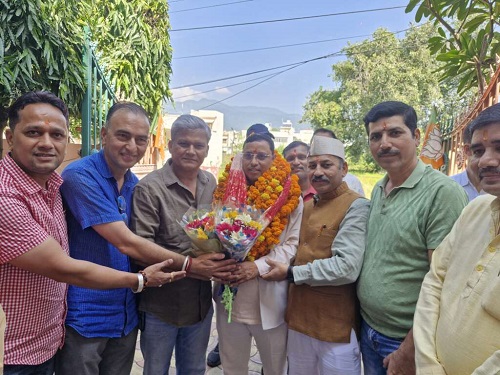 हल्द्वानी: भाजपा के नव नियुक्त प्रदेश सह मीडिया प्रभारी भुवन जोशी का जोरदार स्वागत