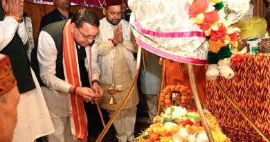 सीएम धामी ने उत्तरकाशी के काशी विश्वनाथ मंदिर में की पूजा-अर्चना