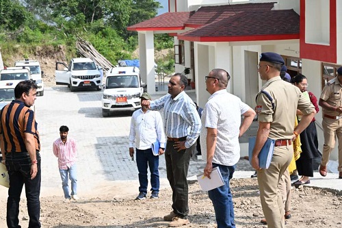 बेतालघाट :एसएसपी मंजुनाथ टीसी ने नवनिर्माणाधीन थाना बेतालघाट के भवन का हस्तांतरण से पूर्व किया स्थलीय निरीक्षण